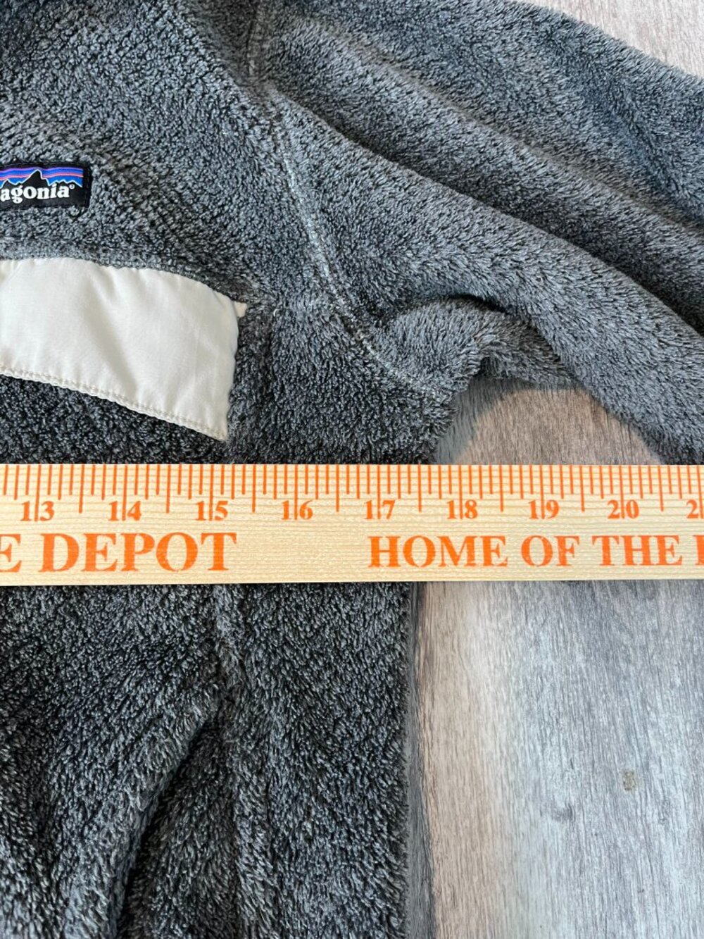 Patagonia Re-Tool Snap-T Fleece Pullover, Feather Grey/Ivory, W's Small - Picture 10 of 11